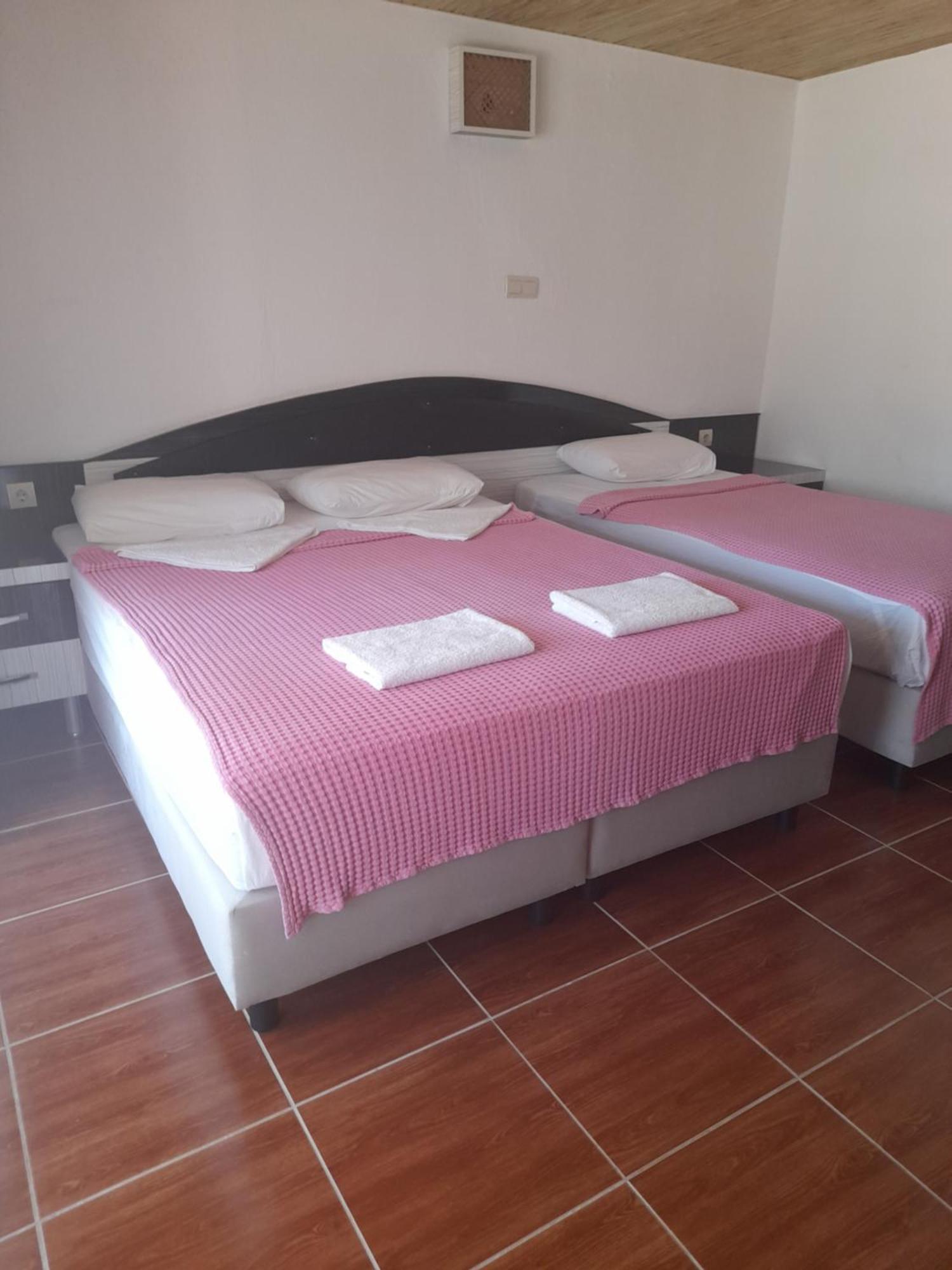Esmeralda Butik Hotel Kizilot Room photo